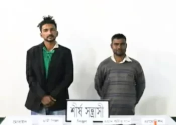 রূপগঞ্জে সেনাবাহিনীর অভিযানে অস্ত্র-গোলাবারুদসহ গ্রেপ্তার ২