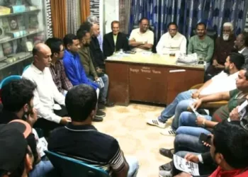 ফতুল্লায় সাংবাদিকদের সঙ্গে মোহাম্মদ আলীর মতবিনিময়