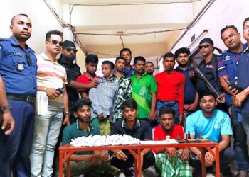 ফতুল্লায় যৌথ সাড়াশি অভিযানে ইয়াবা-গাঁজাসহ গ্রেফতার ১০