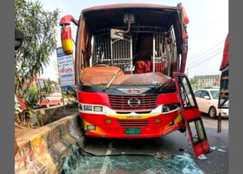 নারায়ণগ‌ঞ্জে লিংক রোডে বাসের চাপায় পথচারী নারী নিহত