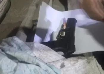 নারায়ণগঞ্জে পুলিশের লুন্ঠিত অস্ত্র উদ্ধার, গ্রেপ্তার ৩ ছিনতাইকারী