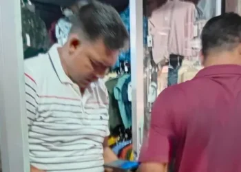 সিদ্ধিরগঞ্জে ঘুষ ফেরত দিয়ে মিথ্যা সাক্ষ্য দিতে হুমকি, এএসআই অবরুদ্ধ