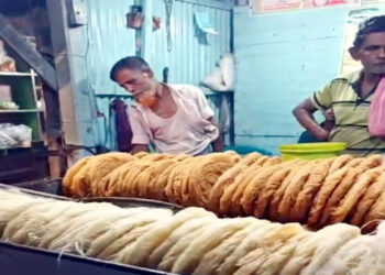 সিদ্ধিরগঞ্জে বিষাক্ত ক্যামিকেল ও রং দিয়ে অস্বাস্থ্যকর পরিবেশে সেমাই তৈরি