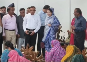 রূপগঞ্জে জামদানী ভিলেজ পরিদর্শনে বস্ত্র ও পাট প্রতিমন্ত্রী শরিফুল