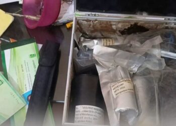 সোনারগাঁয়ে পুলিশের বিশেষ অভিযানে সাউন্ড গ্রেনেডসহ পুলিশি সরঞ্জাম উদ্ধার