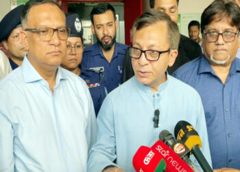 জ্বালানির দাম বৃদ্ধির অজুহাতে বাস ভাড়া-নিত্য পণ্যের দাম বাড়ানোর সুযোগ নেই-বস্ত্র ও পাট মন্ত্রী