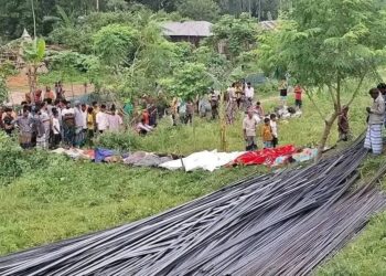ঈদের ছুটিতে বাড়ি ফেরার পথে মানুষের মৃত্যু, এই দায় কার?