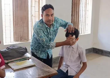 আলীগঞ্জে স্কুল চলাকালীন সময়ে সিলিং ফ্যান পড়ে আহত ৫