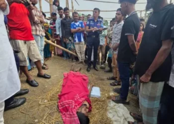 সিদ্ধিরগঞ্জে পশুর হাটে বাঁশের খুঁটিতে সেচ্ছাসেবীর মরদেহ, পরিবারের দাবি হত্যা