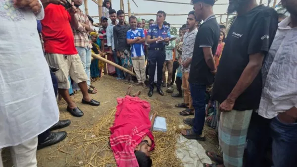 সিদ্ধিরগঞ্জে পশুর হাটে বাঁশের খুঁটিতে সেচ্ছাসেবীর মরদেহ, পরিবারের দাবি হত্যা