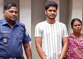 রূপগঞ্জে শিক্ষিকার ওপর হামলার ঘটনায় মা-ছেলে আটক