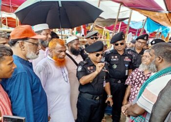 নারায়ণগঞ্জে কোরবানীর পশুর হাটকে ঘিরে সতর্ক অবস্থানে র‌্যাব