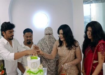 সিদ্ধিরগঞ্জে দেশী-বিদেশী পোশাকের সমাহারে হিয়োনা শো-রুমের যাত্রা শুরু