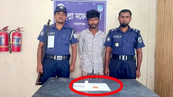 ফতুল্লায় ৪০ পিস ইয়াবাসহ মিজান গ্রেফতার