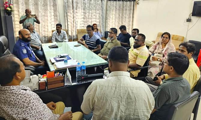 আমতলী থানার নবাগত ওসির সঙ্গে সাংবাদিকদের মতবিনিময় সভা