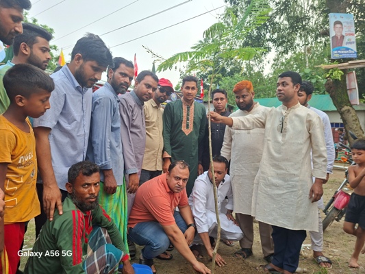 বকশীগঞ্জে বৃক্ষরোপণ কর্মসূচি ও সোলার প্যানেল স্থাপনের উদ্বোধন