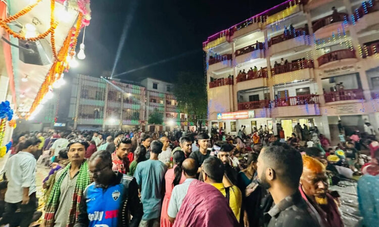 লোকনাথ ব্রহ্মচারীর তিরোধান দিবসে ভক্ততে মুখর বারদী