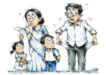 ঋণের ফাঁদে আটকা মানুষ