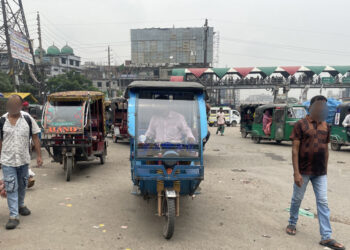 ঢাকা-চট্টগ্রাম মহাসড়ক দাপিয়ে বেড়াচ্ছে অটোরিকশা, বাড়ছে প্রাণহানি