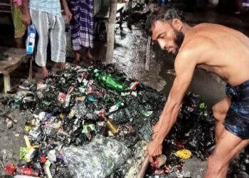 জলাবদ্ধতা ও মশাবাহিত রোগ প্রতিরোধে সদরে ড্রেন পরিষ্কার পরিচ্ছন্নতা অভিযান