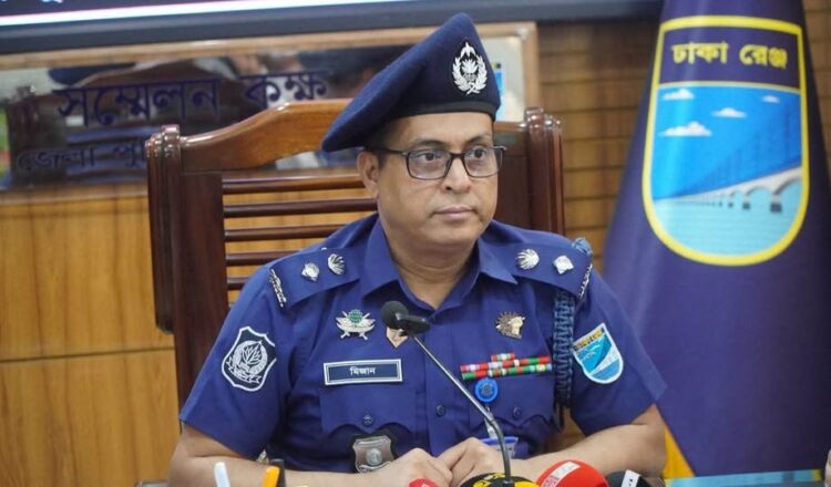 একাধিক পুলিশ কর্মকর্তার বিরুদ্ধে শাস্তিমূলক ব্যবস্থায় সর্বমহলে প্রশংসিত পুলিশ সুপার