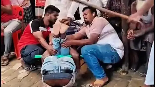 মাদক কারবারের অভিযোগে নির্যাতন, কেন আইন নিজের হাতে তুলে নিচ্ছেন অনেকে?