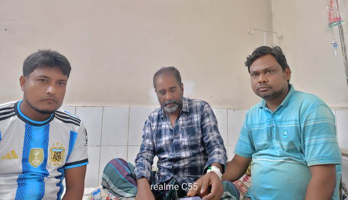 সিনিয়র সাংবাদিক আমির হোসেন হাসপাতালে 