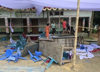 রূপগঞ্জে এনসিপির ফল উৎসব মঞ্চে ছাত্রদলের হামলা ও ভাঙচুর, আহত ১০