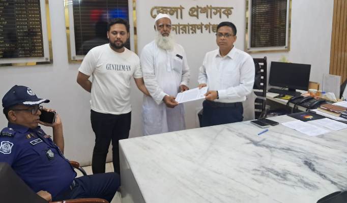 ফতুল্লার কাঠেরপুলের বহু অপকর্মের হোতা সোহেলের বিরুদ্ধে স্মারকলিপি প্রদান
