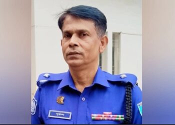 পুলিশের ভাবমূর্তি ক্ষুন্ন করতে বিশেষ মিশনে মদনগঞ্জ ফাঁড়ির ইনচার্জ নূরুল ইসলাম 