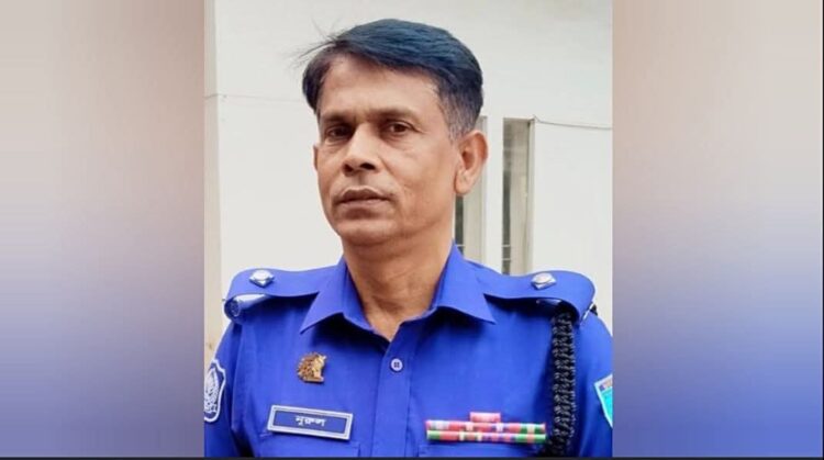 পুলিশের ভাবমূর্তি ক্ষুন্ন করতে বিশেষ মিশনে মদনগঞ্জ ফাঁড়ির ইনচার্জ নূরুল ইসলাম 