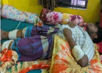ফতুল্লায় যুবদলের খালেক টিপু বলয়ে সন্ত্রাসীদের সশস্ত্র তান্ডব “রক্তযোদ্ধাকে হত্যার চেষ্টা” 