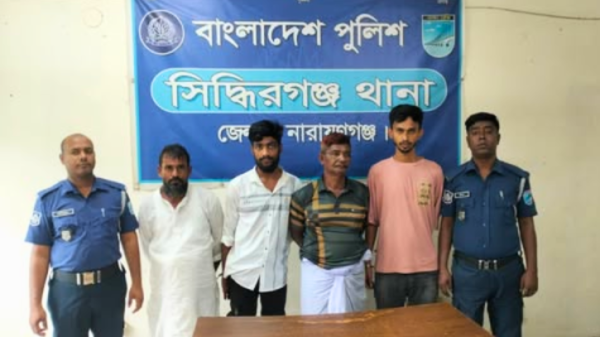 সিদ্ধিরগঞ্জে মাদকসহ ৬ জন গ্রেপ্তার
