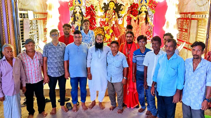 ফতুল্লার শীষ মহল মন্দিরে বিপদত্তারিনী পূজা পরিদর্শনে জেলা সনাতন পার্টি