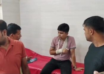 সোনারগাঁয়ে আসামি ধরতে গিয়ে হামলার শিকার পুলিশ