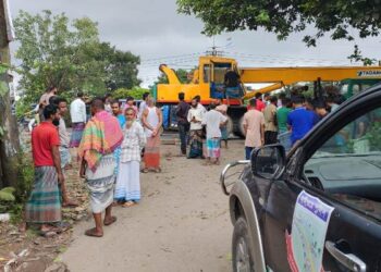 সোনারগাঁয়ে মালবাহী ট্রাক নিয়ন্ত্রণ হারিয়ে নিহত ১, আহত ৪