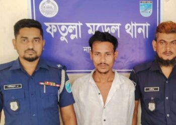 ফতুল্লায় ১০০ ইয়াবাসহ মাদক কারবারি গ্রেপ্তার