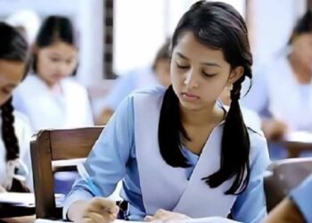 চট্টগ্রাম ছাড়া সারা দেশে এইচএসসি পরীক্ষা চলবে