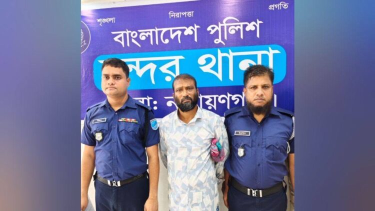অদুদ হত্যা মামলায় বিশেষ পেশার পরিচয়দানকারী নুরুজ্জামান গ্রেপ্তার