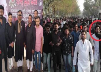 বন্দর থানার সামনেই বহাল তবিয়তে ছাত্রলীগ নেতা সজল: পুলিশ নীরব