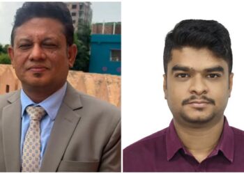 “টাকা নিয়ে আসো চেক নিয়ে যাও”