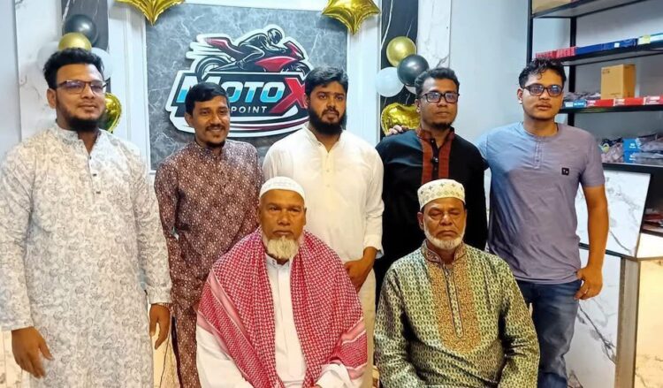 ফতুল্লায় মসজিদের টাকা মেরে কোটিপতি বাবুল-হেনা!