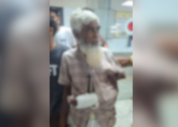 খানপুরে অটোরিকশাচালককে চাপাতি দিয়ে কোপানোর অভিযোগ