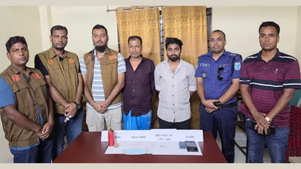 ফতুল্লায় গৃহ ডাকাতি: আন্তঃজেলা ডাকাত চক্রের ২ সদস্য গ্রেপ্তার