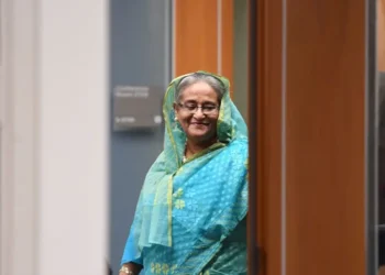 শেখ হাসিনার দেশে ফেরার কী কী পথ খোলা আছে?