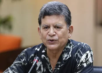 অন্তর্বর্তী সরকার তরুণদের ক্ষমতার লোভ শিখিয়েছে: হোসেন জিল্লুর