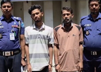 রূপগঞ্জে পাইপগান ও দেশি অস্ত্রসহ গ্রেপ্তার ২