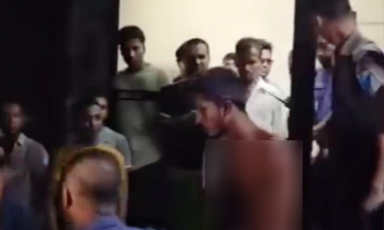 সোনারগাঁয়ে কোরআন অবমাননার অভিযোগে যুবক আটক