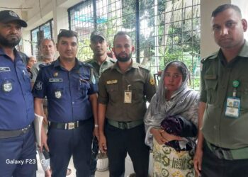 সোনারগাঁও স্বাস্থ্য কমপ্লেক্সে রোগীর চেইন ছিনতাই, নারী আটক