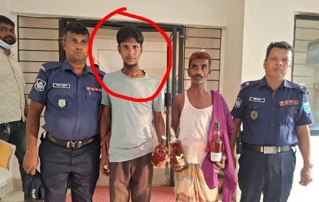 ফতুল্লায় বিদেশী হুইস্কিসহ কৃষকদলের সেক্রেটারী গ্রেফতার!